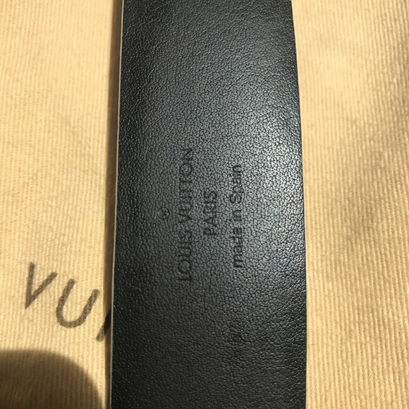 Authentic Louis Vuitton LV buckle leather belt - Picture 6 of 9